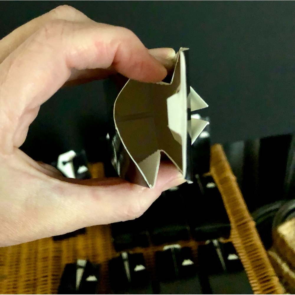 Tuxedo favor boxes - Picture 10 of 11